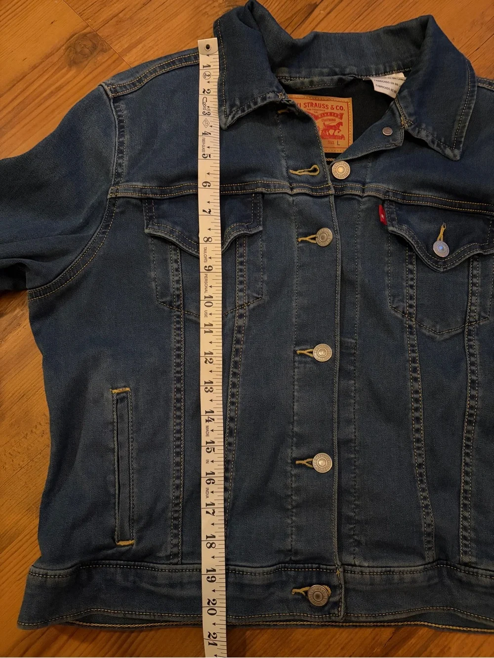 Levi’s Dark Wash stretch denim jacket L